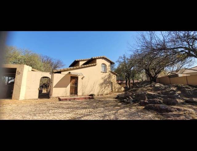 3 BEDROOM HOUSE FOR SALE IN GLENVISTA